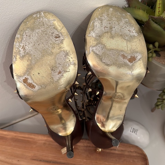 🌟HP🌟Michael Michael Kors Gold Studded Larissa strappy heels - Picture 14 of 17